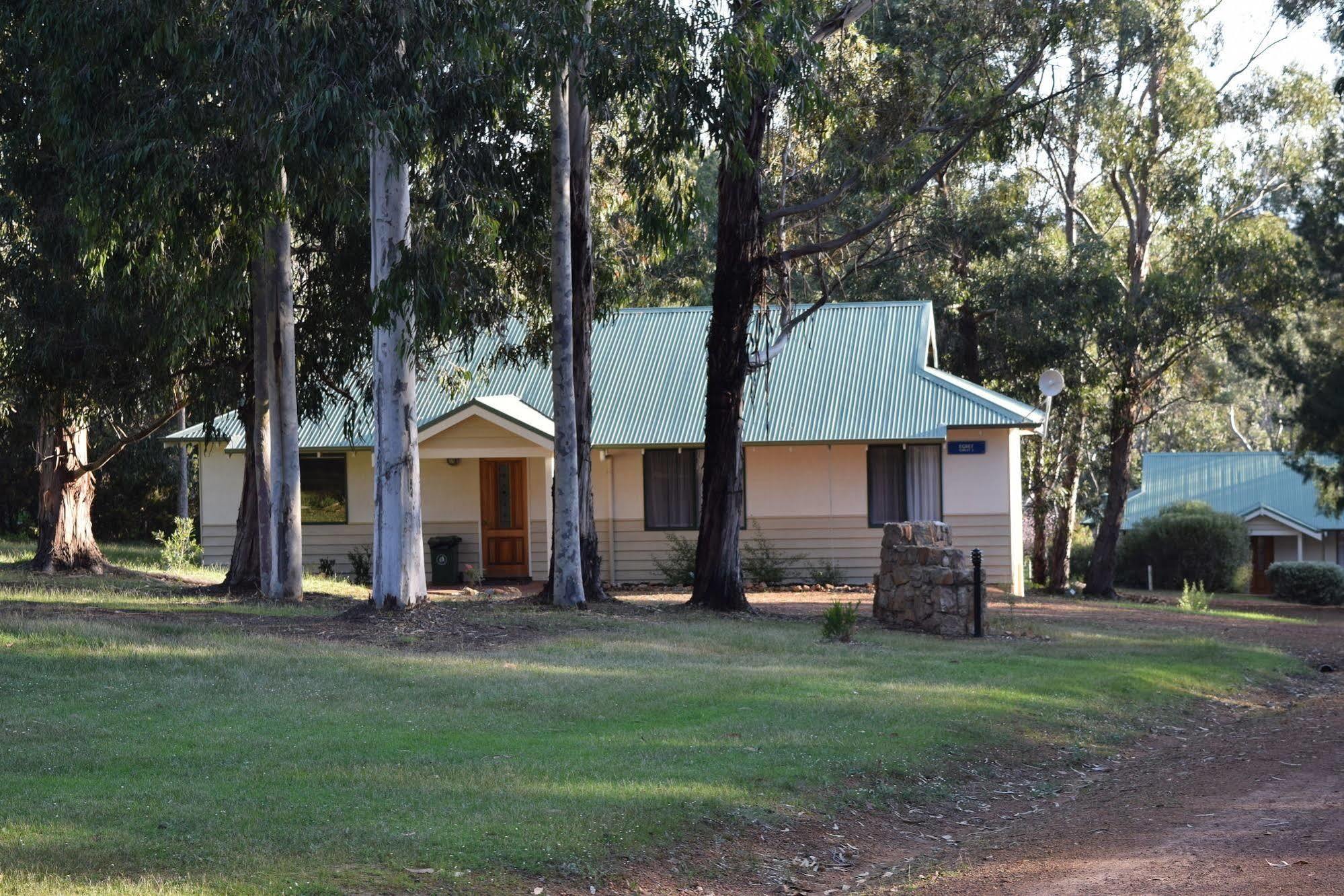 Bushy Lake Chalets Margaret River Extérieur photo